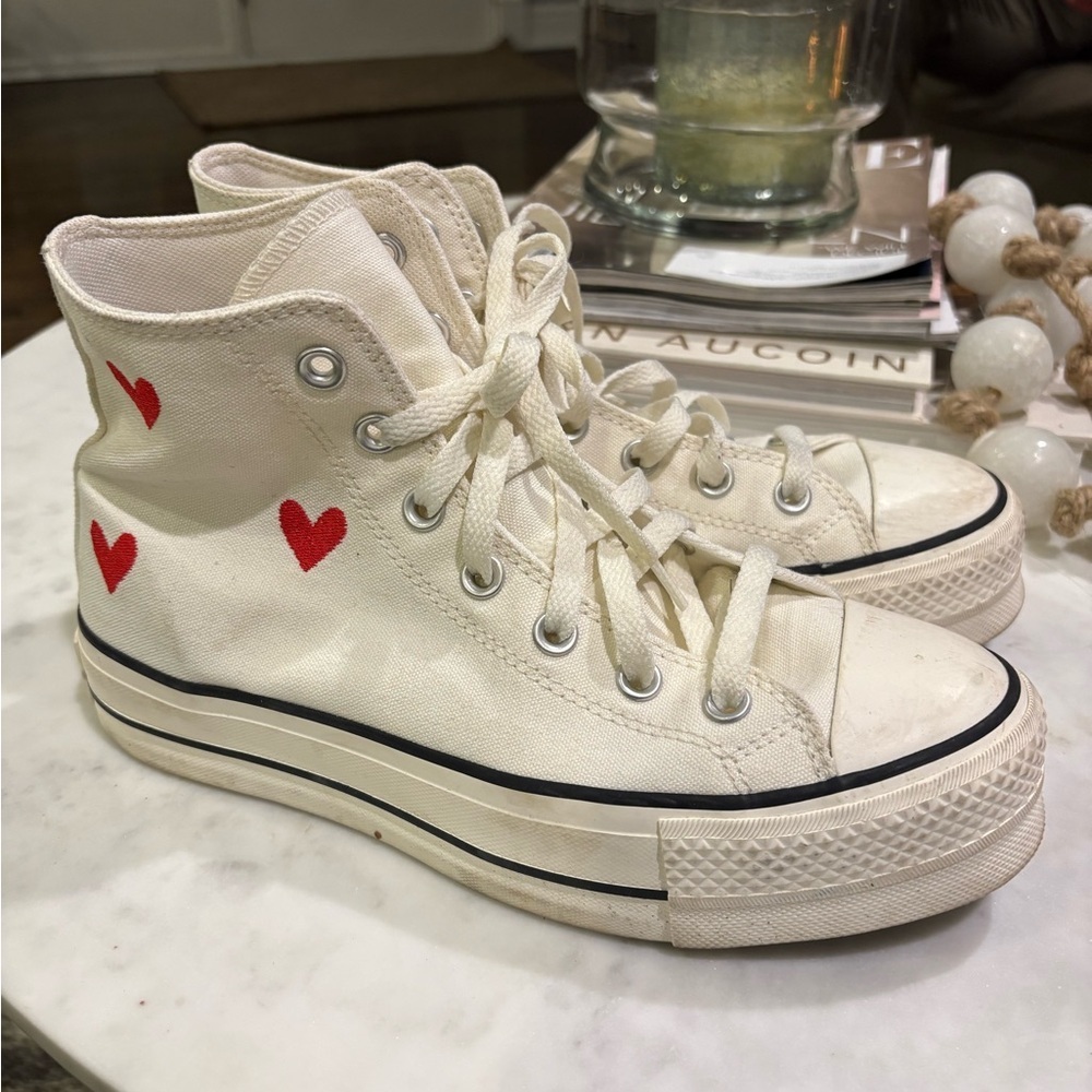 Custom Chuck Taylor All Star Lift Platform Heart Embroidery - Picture 2 of 11